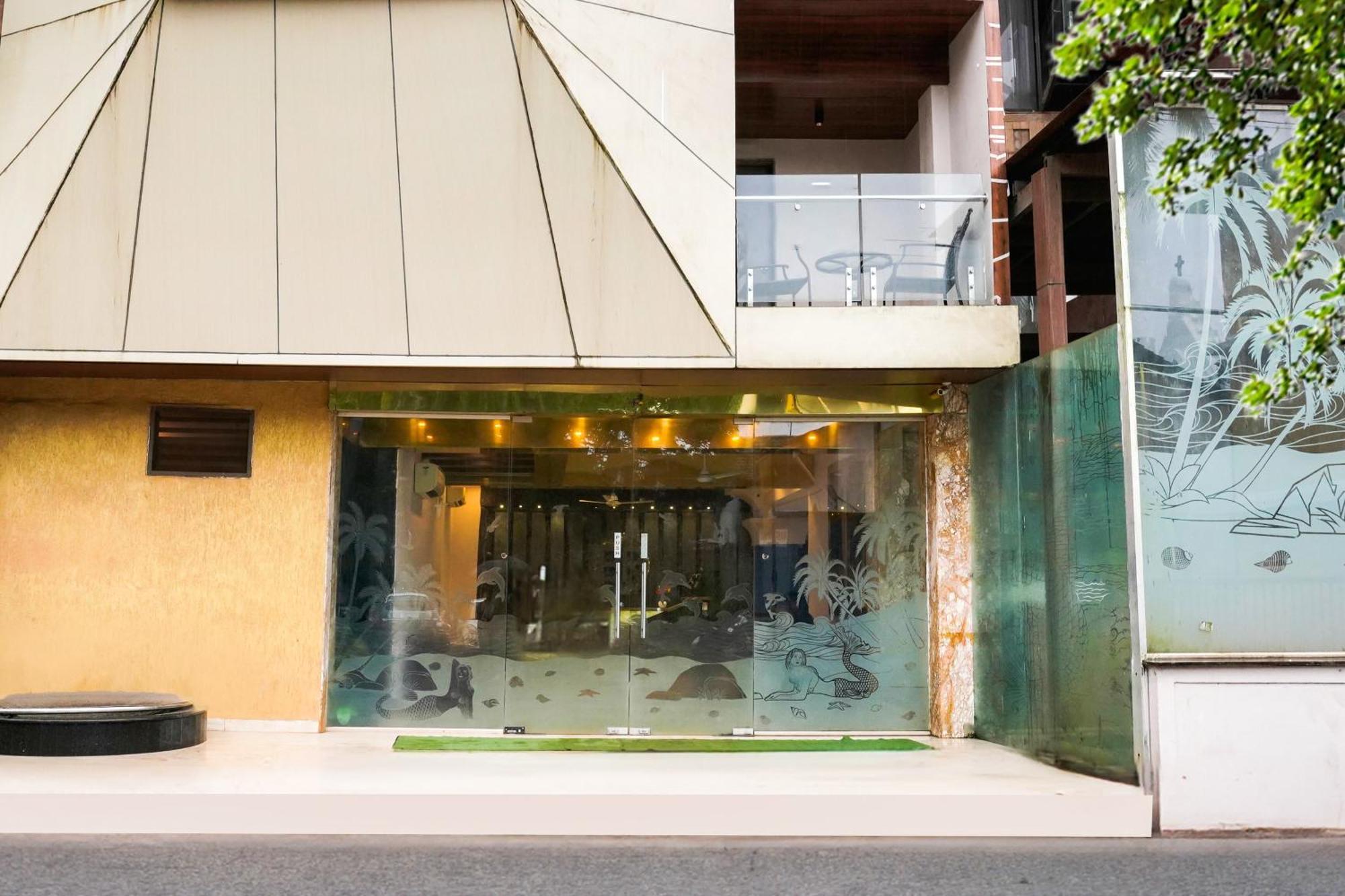 Palette Baga Near Titos Lane Formerly Baga Retreat Calangute Exterior photo
