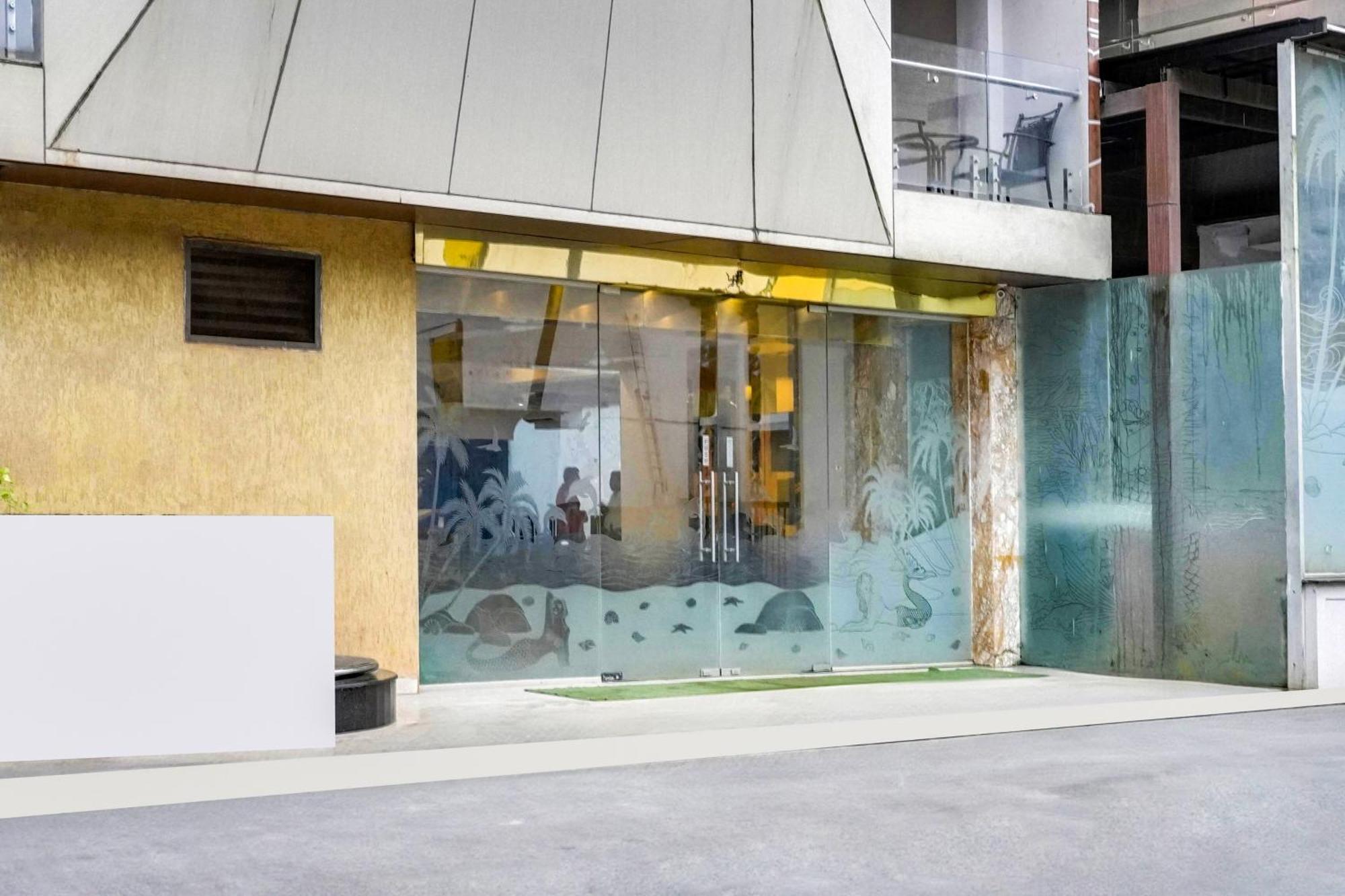 Palette Baga Near Titos Lane Formerly Baga Retreat Calangute Exterior photo